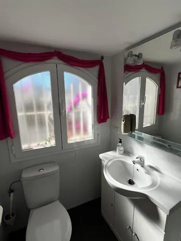 La Casa De Elisabeth Nyaraló